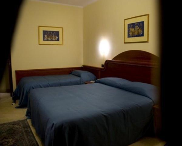 Hotel Duca Di Calabria Serra San Bruno Luaran gambar