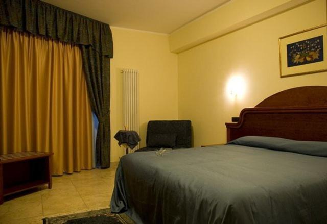 Hotel Duca Di Calabria Serra San Bruno Luaran gambar